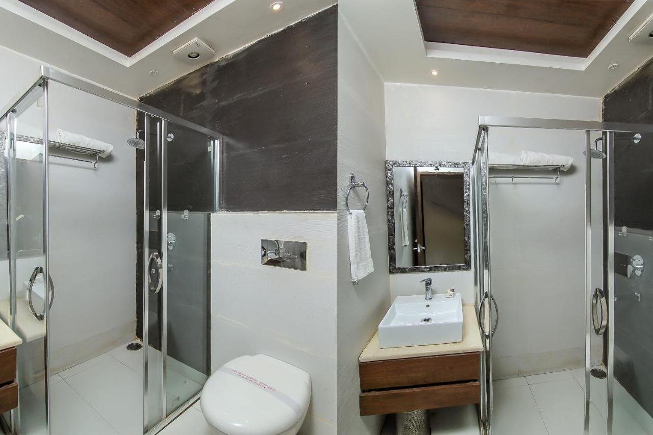 Oyo 1358 Hotel Crossroad Lucknow Exterior foto